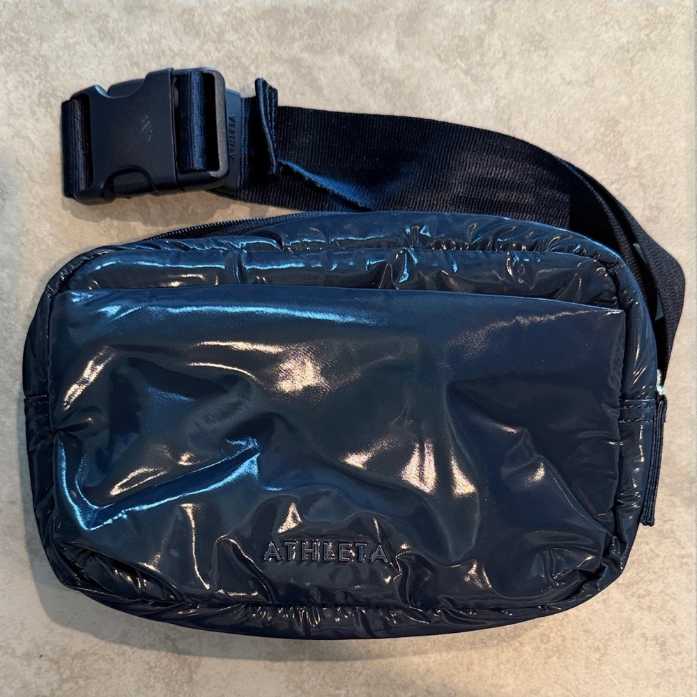 Athleta x Simone Biles All About Shine Puff Large Belt Bag